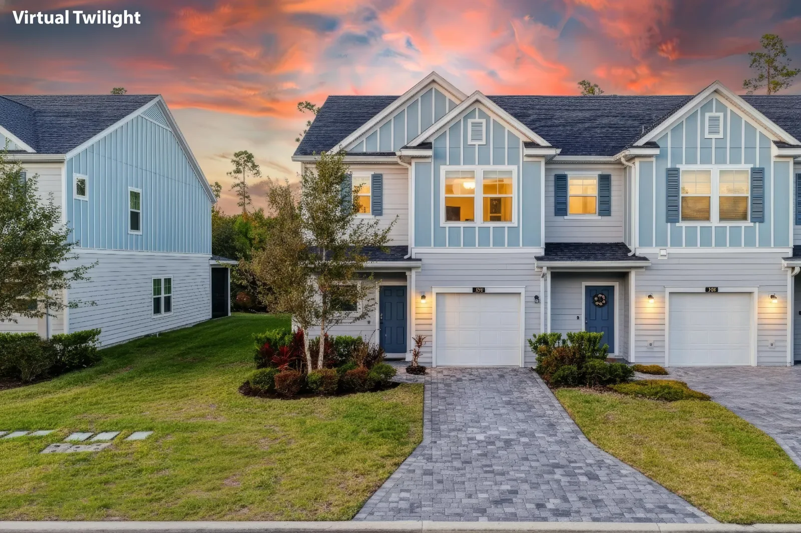 Townhomes at dusk in St. Johns, FL. Twilight photography by Megapixeler